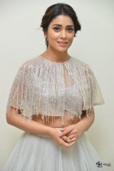 Shriya Saran New Stills